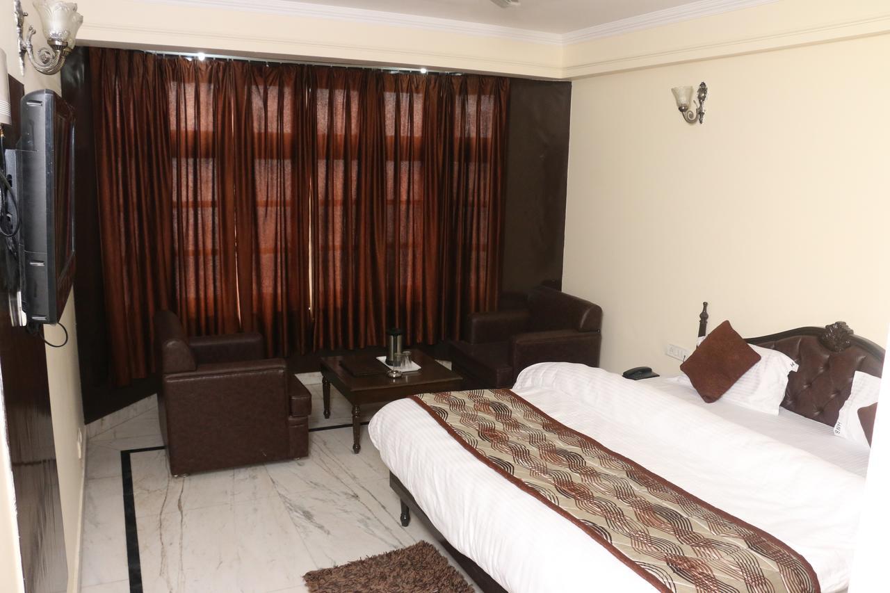 New Bharat Hotel Mussoorie Exterior photo